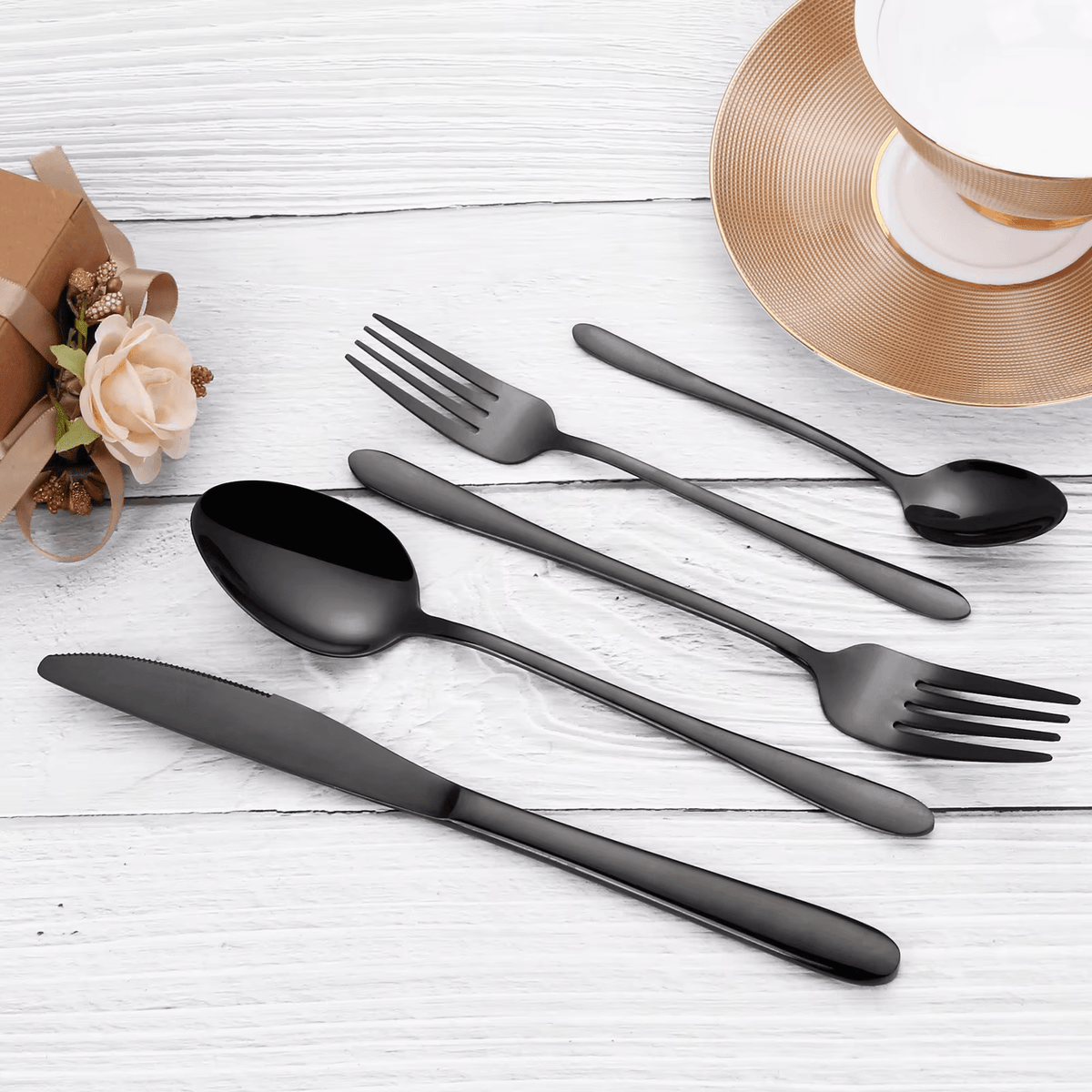 Modern Black Cutlery Set - Urban Jiko